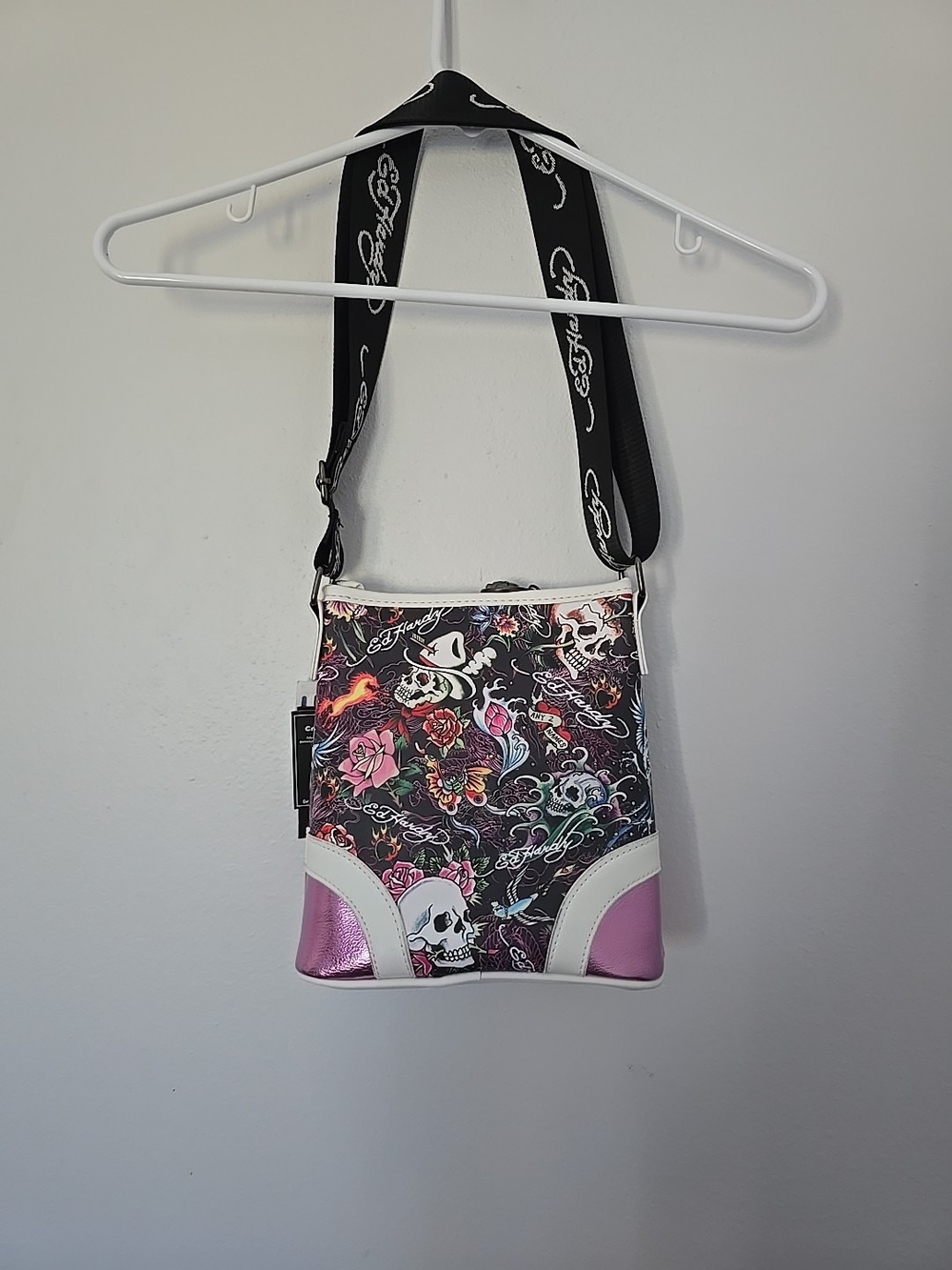 NWT Ed Hardy Floral Tattoo Skull Print Crossbody Bag White Black Roses Studded